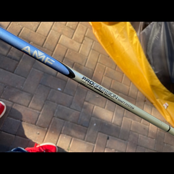 Woman’s Titanium driver AMF HD363
12 in right Handed - Picture 5 of 8